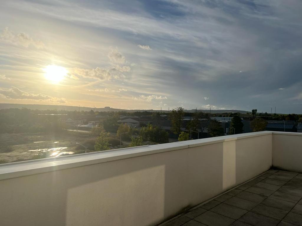 Ferienwohnung Harmonieux/Bezannes/Pkg Prive Exterior foto